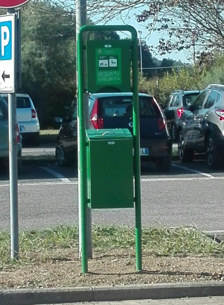 Cestino raccolta deiezioni canine modello Dog