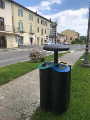 Cestino raccolta differenziata modello Ragusa con coperchio