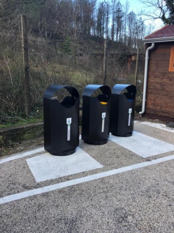 Arredo urbano cestino stradale raccolta differenziata modello Torino