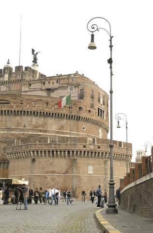 Pali illuminazione pubblica stradale
