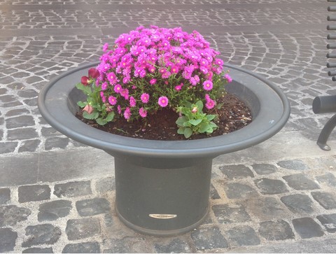 Arredo urbano Fioriera Reset