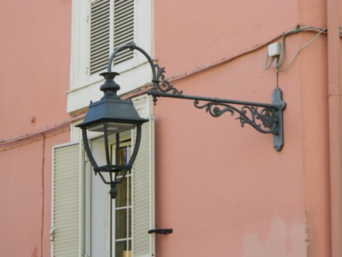 Lanterna illuminazione pubblica stradale LED modello Athena a muro