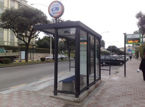 Arredo urbano pensilina attesa autobus Cagliari