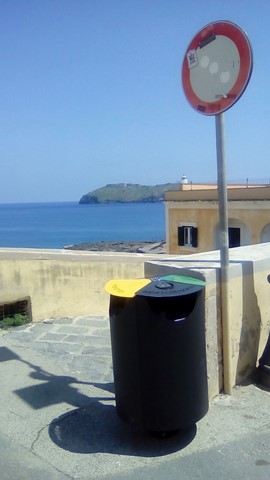 Cestino raccolta didderenziata modello Quadrifoglio